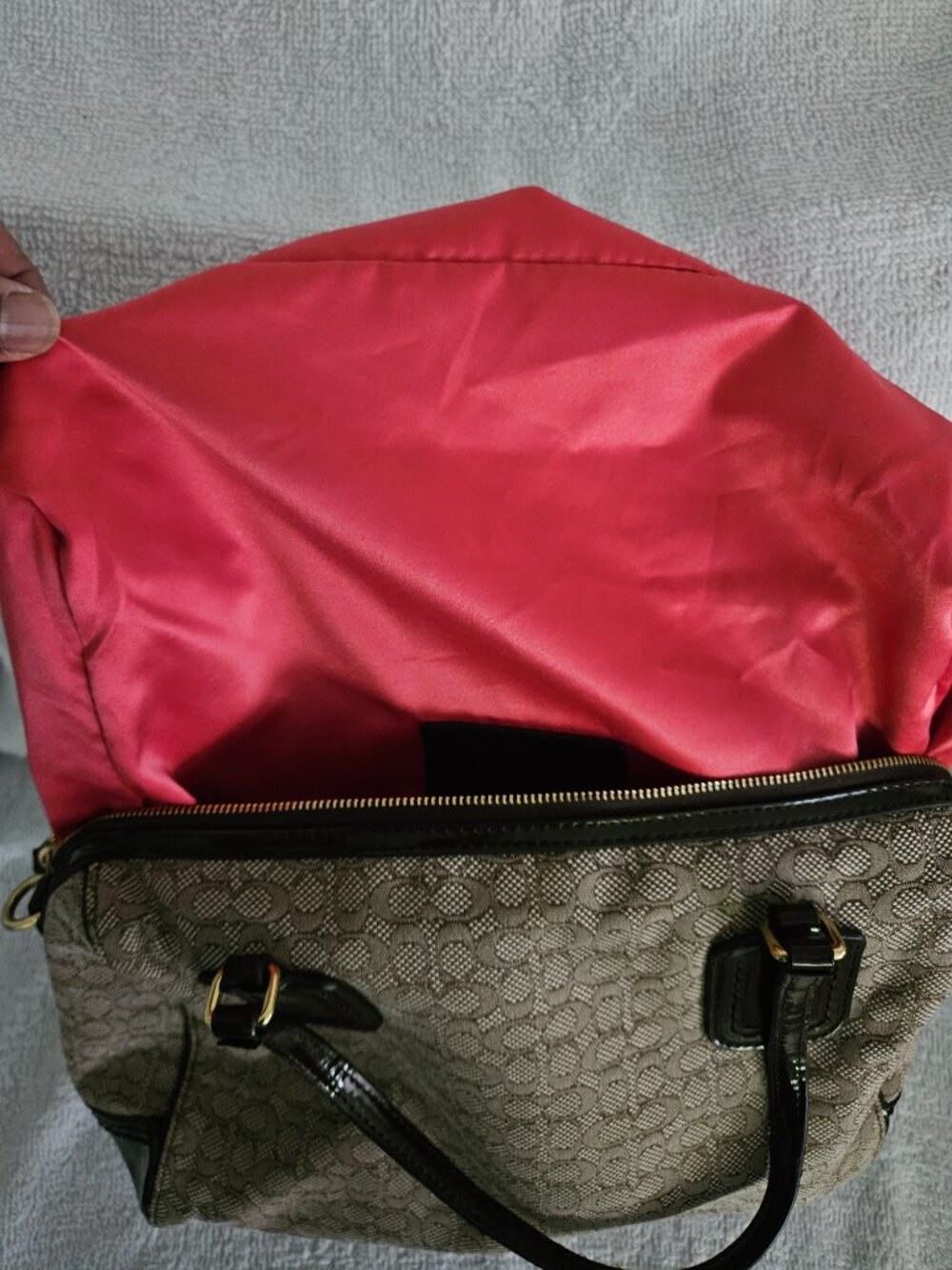 Coach Poppy Signature C Mini Oxford East/West Satchel - Picture 14 of 15